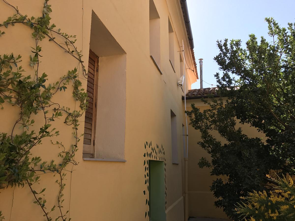 El Castellet Fanzara Pension Buitenkant foto